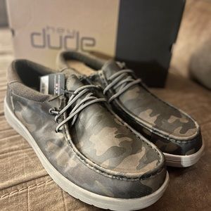 Hey Dude Men’s 11 Paul woodland camo shoes